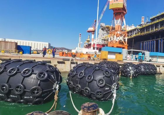 Çeşitli Deniz Uygulamaları ve Koşulları için Çeşitli Yokohama Pnömatik Fender