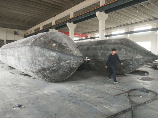 Gemi Yapımcıları ve Denizcilik Endüstrisi Kauçuk Hava Yastığı Profesyonelleri