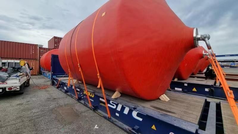 Gemi için köpükle doldurulmuş korkuluklar